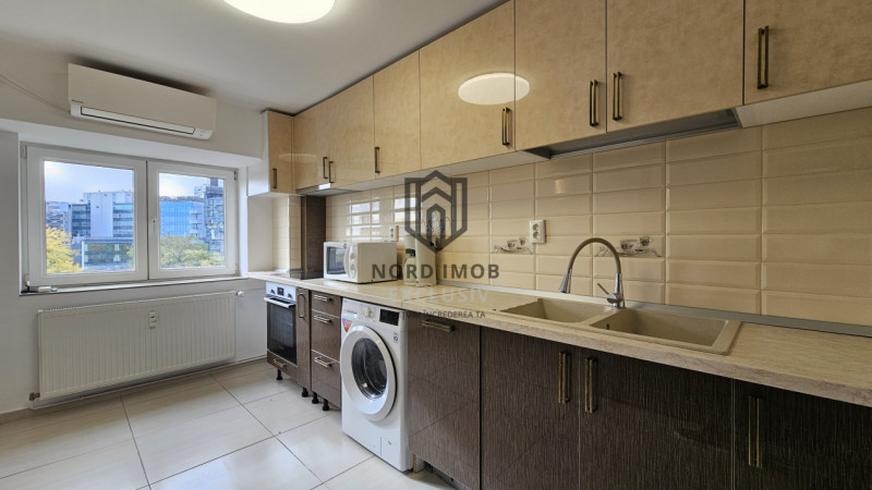 Apartament 4 camere | 2 băi | Prima inchiriere dupa renovare | Piața Victoriei