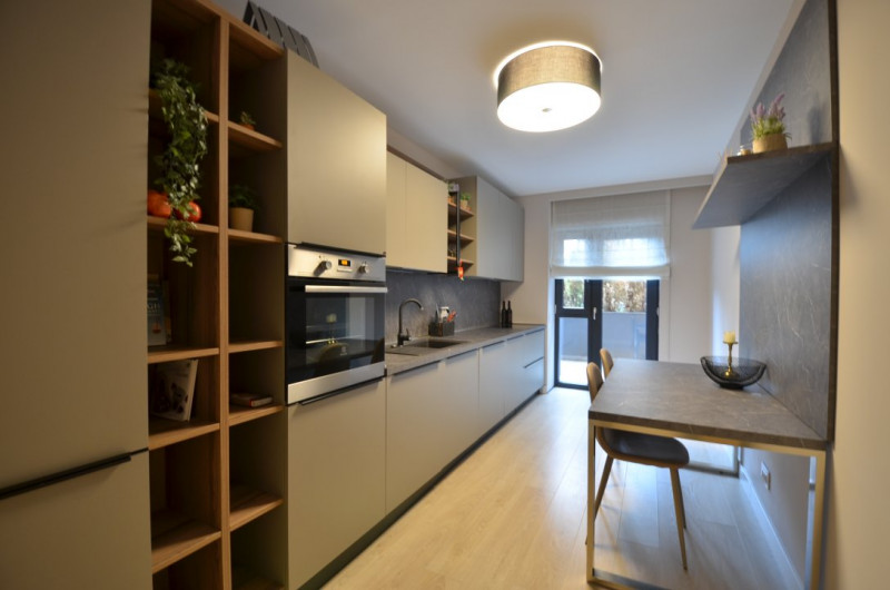 APARTAMENT ELEGANT 3 CAMERE | MOBILAT -UTILAT | 2 BAI | TERASA | PARCARE 
