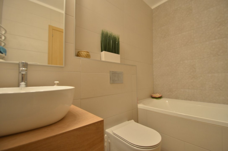 APARTAMENT ELEGANT 3 CAMERE | MOBILAT -UTILAT | 2 BAI | TERASA | PARCARE 