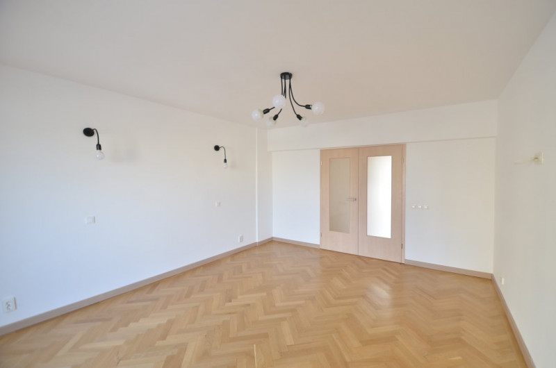 Apartament 4 camere | Ultrafinisat | Pretabil rezidenta-office | Piata Victoriei