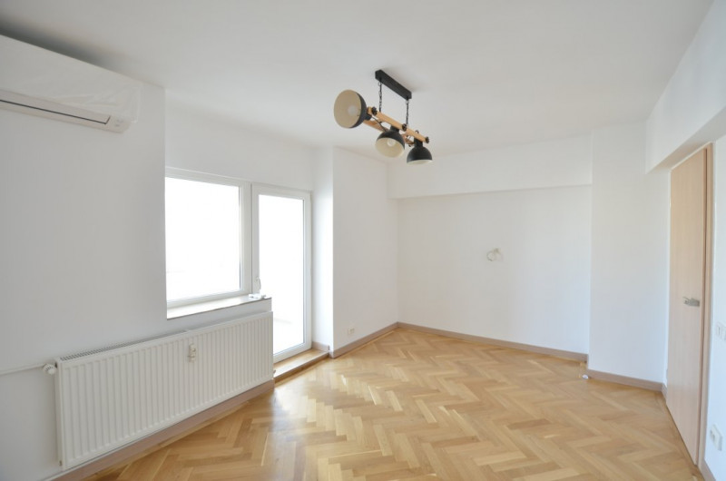 Apartament 4 camere | Ultrafinisat | Pretabil rezidenta-office | Piata Victoriei