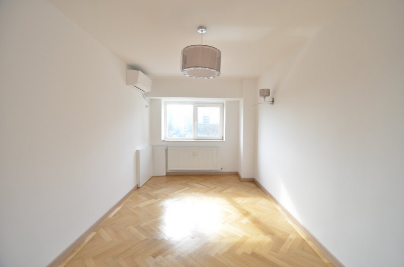 Apartament 4 camere | Ultrafinisat | Pretabil rezidenta-office | Piata Victoriei
