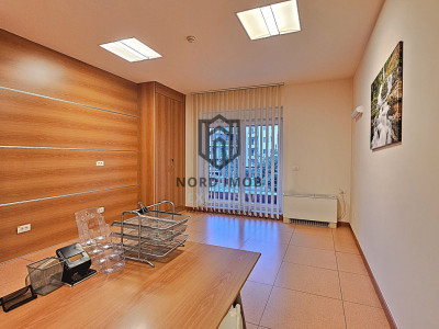 OPORTUNITATE! Spatiu de birouri 6 camere | 266 mp | 5 Bai | 2 terase | Herastrau
