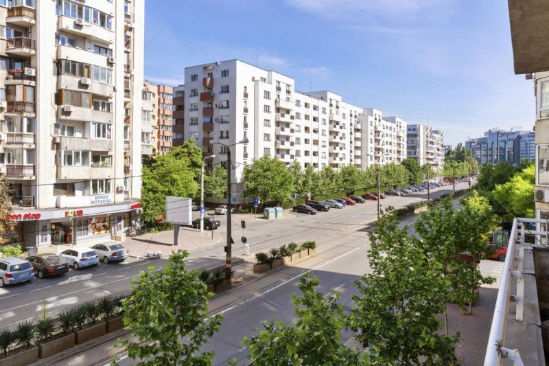 Apartament spatios pe Nerva Traian